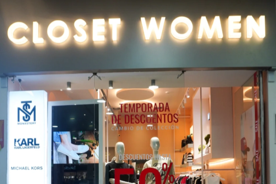 Closet Woman